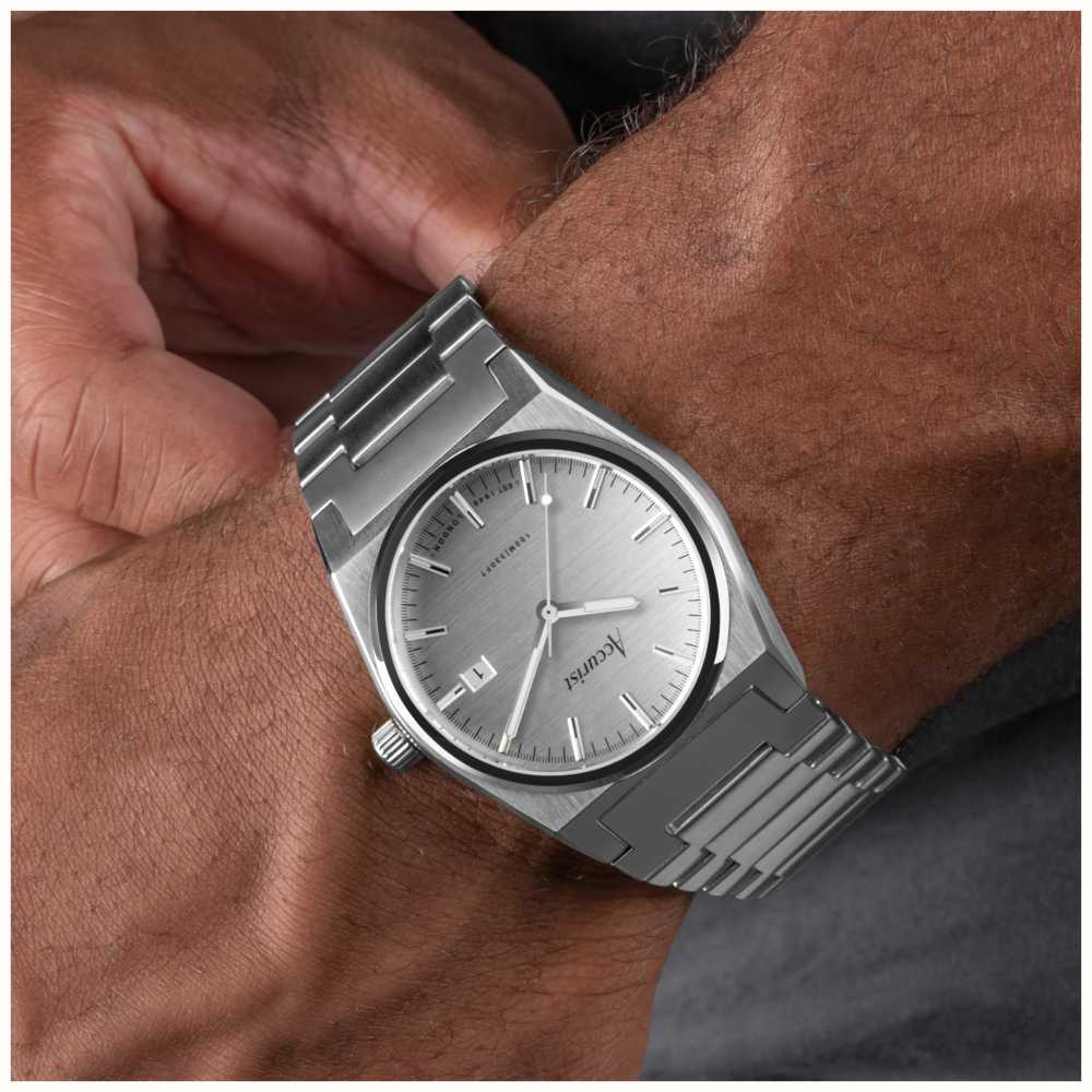 Accurist Origin Mens Silver Dial Stainless Steel Bracelet 70008 First Class Watches™ 2334