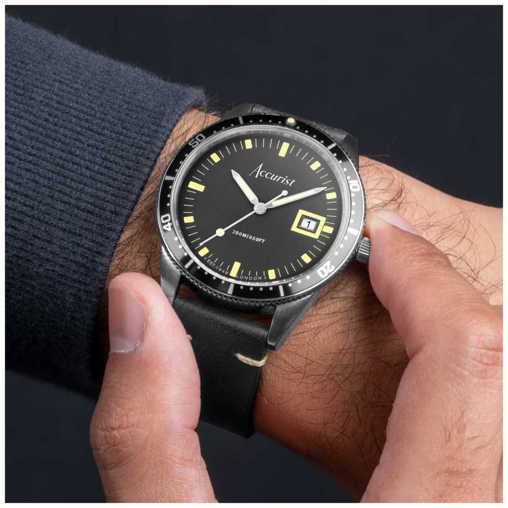 Accurist Dive Mens | Black Dial | Black Leather Strap 72001 - First ...