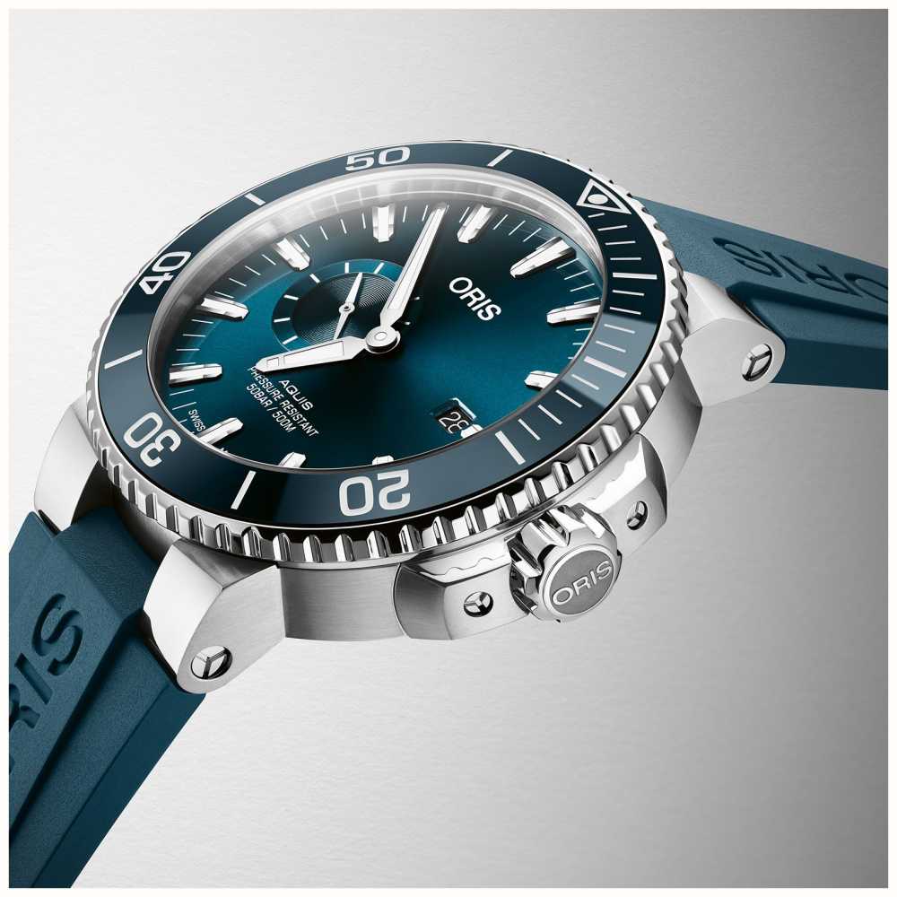 ORIS Aquis Small Second Date Automatic 45.5mm Blue Dial Blue